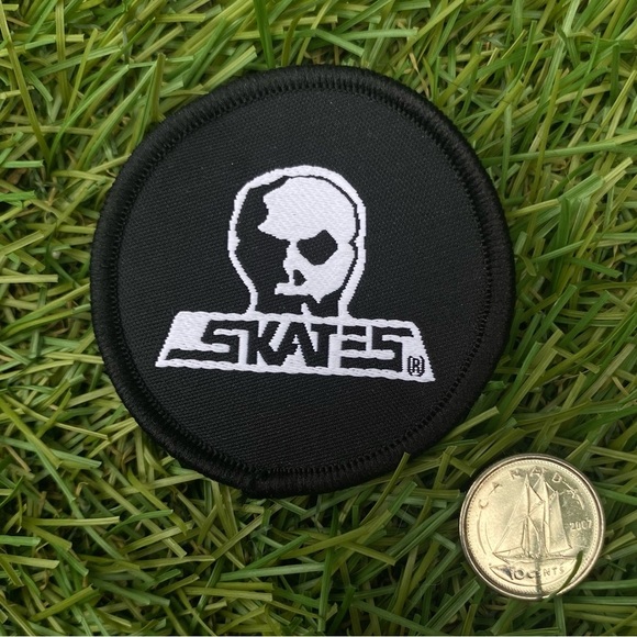 SKATE SKULL PATCH 2X2 #FML130049 - Picture 4 of 4